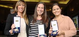 MARINA ALABAU Y LAS XIQUITEAM MEDALLAS DE ORO AL MÉRITO DEPORTIVO.