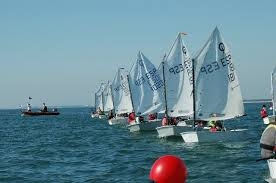 X REGATA DE AÑO NUEVO. V MEMORIAL KIM LYTGHOE. EDUARD FERRER SE LLEVA EL OPTIMIST.