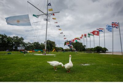 MUNDIAL OPTIMIST 2014. LA LLUVIA Y EL VIENTO SUSPENDEN LA JORNADA.