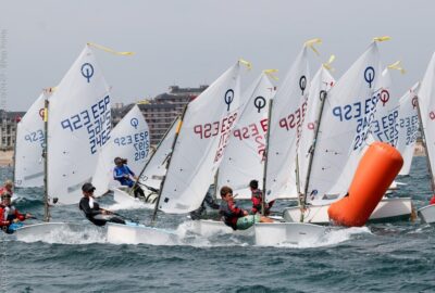 CAMPEONATO DE ESPAÑA OPTMIST 2015.LA JORNADA FINAL DEFINIRÁ AL CAMPEÓN.