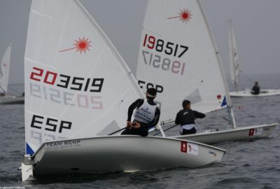 COPA DE ESPAÑA LÁSER RADIAL 2015. DE LA HOZ Y LISSORGUES AL FRENTE DE LA FLOTA.