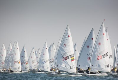 CAMPEONATO DEL MUNDO LÁSER RADIAL OMÁN 2015. EMOCIÓN HASTA EL ÚLTIMO MOMENTO.