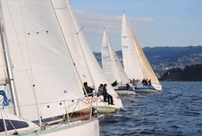 TROFEO VENEZIANI REGATA OTOÑO R.C.N. VIGO. LOS LÍDERES NO FALLARON.