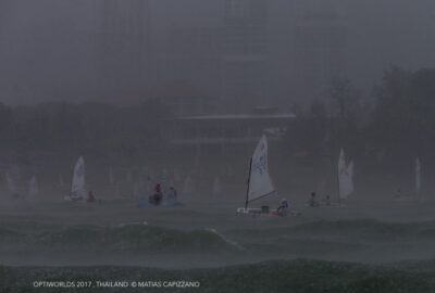 CAMPEONATO DEL MUNDO OPTIMIST. SEGUNDA JORNADA EN DURAS CONDICIONES