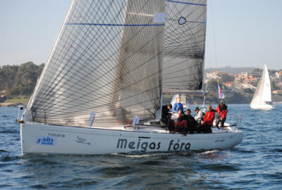 5ª REGATA INTERCLUBES RÍA DE PONTEVEDRA. UNA CUARTA JORNADA QUE PUEDE SER DECISIVA