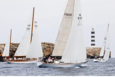 EL C.M. MAHÓN PRESENTA LA XVI COPA DEL REY DE BARCOS DE ÉPOCA