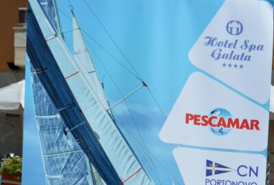 PISTOLETAZO DE SALIDA A LA XXIII REGATA HOTEL GALATEA TROFEO CONSERVAS PESCAMAR C.N. PORTONOVO