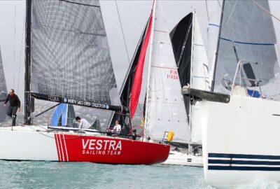 LAS FLOTAS DE LAS 300 MILLAS A3 DE MORAIRA TROFEO GREFUSA PONEN RUMBO A LA ISLA DE GROSA