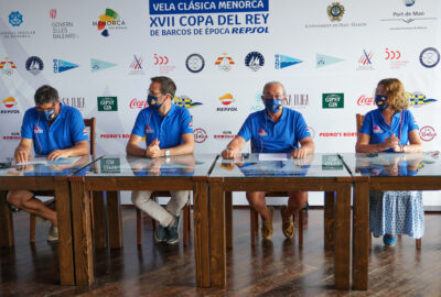 LA XVII COPA DEL REY DE BARCOS DE ÉPOCA REPSOL, TRANSFORMA EL PUERTO DE MAHÓN EN UN MUSEO FLOTANTE