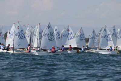 VALERO Y SUARDÍAZ PRIMEROS LÍDERES EN EL TROFEO VALENCIA VELA INFANTIL COPA UNICEF