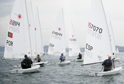 I TROFEO CONCELLO DE SADA. LA AUSENCIA DE VIENTO SOLO PERMITE REGATEAR A LOS ILCA 7