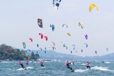 ESPECTÁCULAR COMIENZO DEL V KITEFEST CESANTES TROFEO XACOBEO