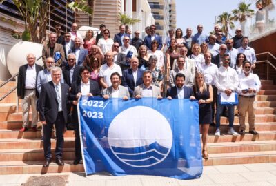 LA BANDERA AZUL YA ONDEA EN EL C.N. CAMBRILS