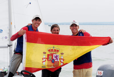 CAMPEONATO DEL MUNDO CLASE 420. ESPAÑA COPA EL PODIO EN CATEGORÍA MASCULINA CON SENDAS PLATAS EN FÉMINAS Y SUB-17