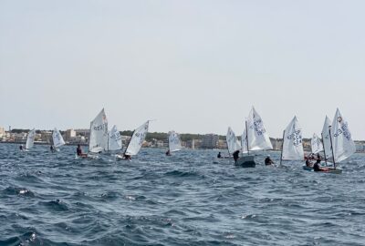 C.N. CAN PICAFORT. EL «EMBAT» PROPICIÓ UNA FANTÁSTICA REGATA DE LA MARE DE DEU D’AGOST