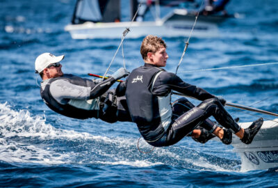 RFEV. ESPAÑA APUNTA ALTO EN EL MUNDIAL DE 49ER Y 49ER FX