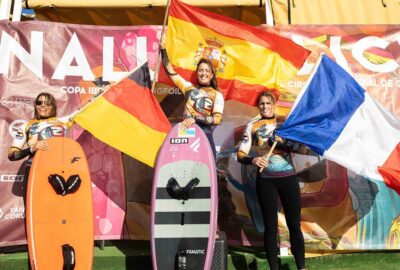 LOS CANARIOS JULIA CASTRO Y PABLO PADILLA OPTAN AL MUNDIAL DE WINGFOIL