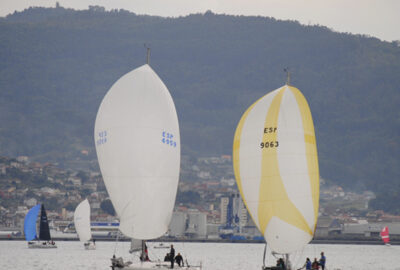 LA 7ª REGATA DE LA RÍA DE PONTEVEDRA PARA CRUCEROS EN LA MODALIDAD «A LA INVERSA» ESTE SÁBADO EN COMBARRO