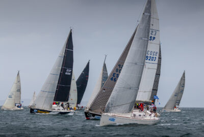 9ª REGATA INTERCLUBES RÍA DE PONTEVEDRA. «ORIÓN», «BALEA DOUS», «CINCO ISLAS ALBARIÑO», «QUEN VAI», «SECOLITE» E «IASI», LIDERAN LA INTERCLUBES EN SU RECTA FINAL