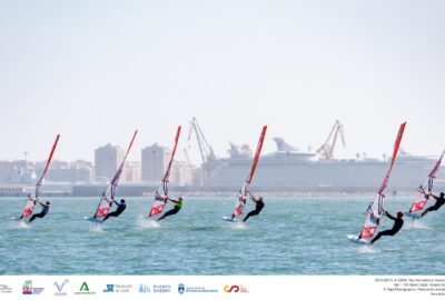 INTERNATIONAL IQFOIL GAMES ANDALUCÍA. EL VIENTO SOLO PERMITE REALIZAR UNA PRUEBA