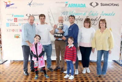 R.C.N. VIGO. EL MEMORIAL CHOLO ARMADA-TROFEO SSANGYONG SE QUEDA EN GALICIA CON EL TRIUNFO DE BERMÚDEZ DE CASTRO Y MIJARES