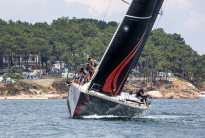 «CORSARIO», «SIRADELLA» Y «BON III», HACEN EL PODIO DE LA REGATA FRINSA EN RIVEIRA