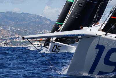 52 SUPERSERIES. «PHOENIX» PRIMER LÍDER EN PUERTO PORTALS