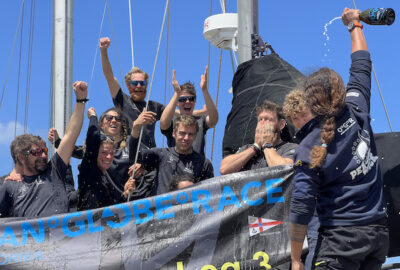 OCEAN GLOBE RACE. MARIE TABARLY SE ADJUDICA LA TERCERA ETAPA DE LA MCINTYRE OGR