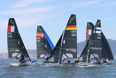 EL VIENTO PROTAGONISTA EN LA SEGUNDA JORNADA DE LOS JUNIOR WORLD CHAMPIONSHIP DE 49ER, 49ER FX Y NACRA-17