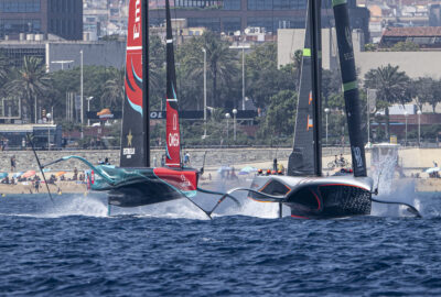 LOS KIWIS EN CABEZA DE LA LOUIS VUITTON PRELIMINAR REGATA