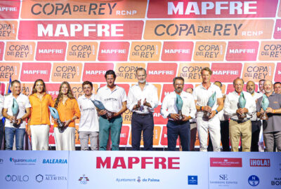 EL REY FELIPE ENTREGA LOS TROFEOS A LOS VENCEDORES DE LA 42ª COPA DEL REY MAPFRE DE VELA