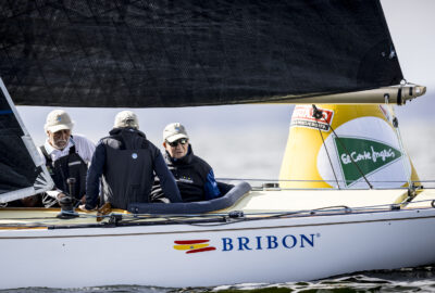 DOS CENTENARES DE BARCOS LLENAN DE VELAS LA RÍA DE PONTEVEDRA EN LA 9ª REGATA REY JUAN CARLOS-EL CORTE INGLÉS MÁSTER