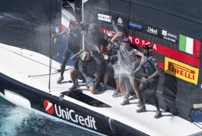 «LUNA ROSSA PRADA PIRELLI» DOMINA LA REGATA FINAL PARA GANAR LA UNICREDIT YOUTH AMERICA’S CUP