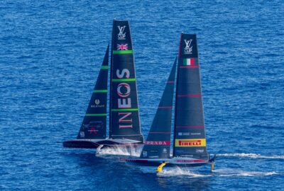 SE ACABA EL TIEMPO PARA LA ÚNICA REGATA DEL DÍA Y CONTINÚA EL EMPATE EN LA FINAL DE LA LOUIS VUITTON CUP