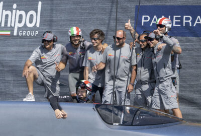 «LUNA ROSSA PRADA PIRELLI» SE RECUPERA DE LA ADVERSIDAD Y SE ASEGURA UN PUESTO EN LA FINAL DE LA LOUIS VUITTON CUP