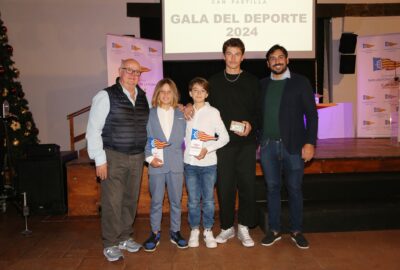 EL CLUB MARÍTIMO SAN ANTONIO DE LA PLAYA RINDE HOMENAJE A LOS MEJORES DEPORTISTAS DEL AÑO