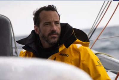 VENDÉE GLOBE 2024. FLASH!!!!. LOUIS BURTON OBLIGADO A RETIRARSE DE LA VENDÈE GLOBE