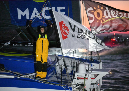 VENDÈE GLOBE 2024. EN UNA ESPECTACULAR REGATA, CHARLIE DALIN SE ADJUDICA LA 10ª EDICIÓN