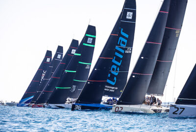 52 SUPER SERIES. MÁXIMA IGUALDAD EN LA PREVIA DE SAINT-TROPEZ, PRIMERA CITA DE LAS 52 SUPER SERIES 2025