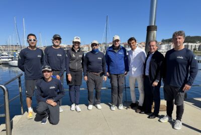 SITO PONS Y JORDI XAMMAR VISITAN A DON JUAN CARLOS EN SANXENXO