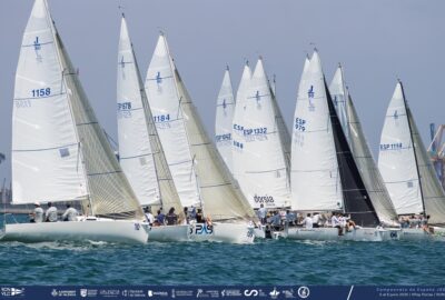 EL «SOMVELA» SE COLOCA LÍDER TRAS LA PRIMERA JORNADA DEL NACIONAL DE J80