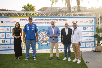 COMIENZA EL GRAN ESPECTACULO DEL WINDSURF EN POZO IZQUIERDO