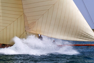 LA FALTA DE VIENTO Y LA CALIMA FRENAN EL INICIO DE LA COPA DEL REY REPSOL DE BARCOS DE ÉPOCA