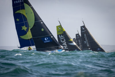 LA SOLITAIRE DU FIGARO PAPREC SE ADENTRA EN EL ATLÁNTICO RUMBO A VIGO