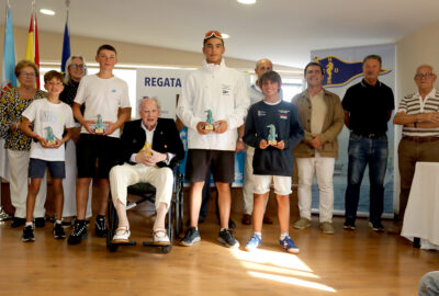 C.N.D. RIVEIRA. PORTOSÍN SE HACE CON EL PODIO EN OPTIMIST Y RIVEIRA DOMINA EN ESCUELA E ILCA 4 EN LA REGATA GADIS