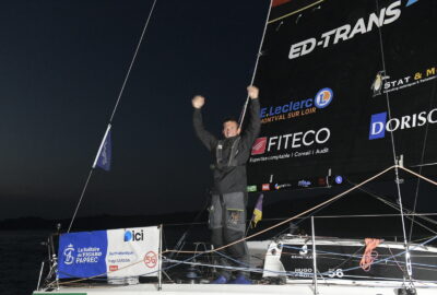 HUGO CARDON GANA EN VIGO LA SEGUNDA ETAPA DE LA SOLITAIRE DU FIGARO PAPREC