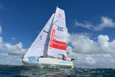 MINI TRANSAT LA BOULANGERIE. HUGO RAMÓN YA NAVEGA HACIA LA PALMA