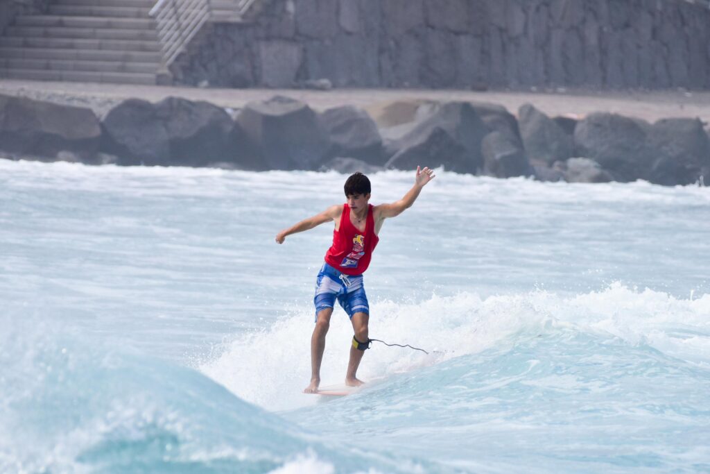 JULIETA RODRÍGUEZ Y MARTÍN GARCÍA INAUGURAN EL PALMARÉS DE CAMPEONES DE ESPAÑA DE LONGBOARD 2025 EN LA CATEGORÍA SUB-18
