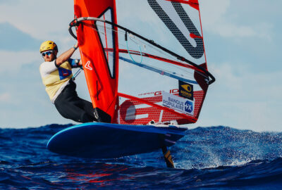 GOYARD Y WILSON MANTIENEN SUS LIDERATOS EN EL EUROPEO DE IQFOIL 2025