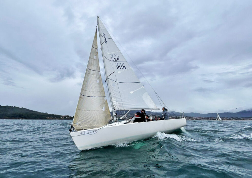 M.R.C.Y. BAYONA. EL VIENTO FRUSTRA LA CUARTA JORNADA DE LA LIGA DE OTOÑO GESTILAR J8′ DEJÁNDOLA EN BLANCO
